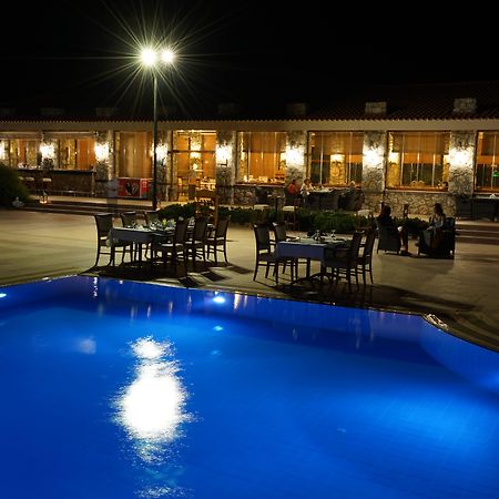โฟลว์ แดตก้า เซิร์ฟ แอนด์ บีช โฮเต็ล Hotel ดัตชา ภายนอก รูปภาพ