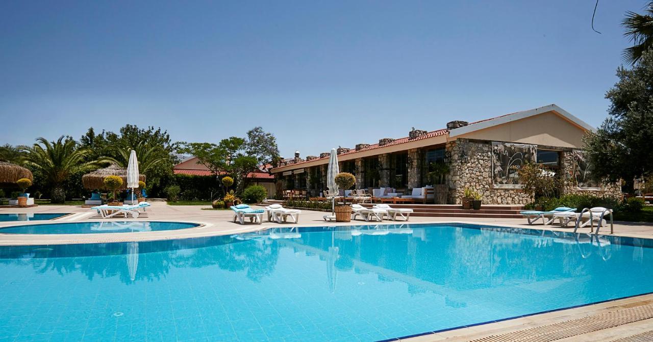 โฟลว์ แดตก้า เซิร์ฟ แอนด์ บีช โฮเต็ล Hotel ดัตชา ภายนอก รูปภาพ